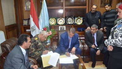 مصنع جديد للرمال السوداء بإستثمارات مليار جنيه بكفر الشيخ