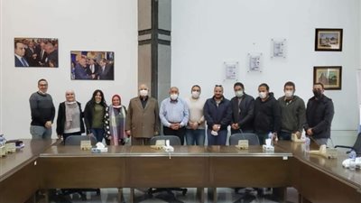 لتبادل الخبرات والمقترحات..