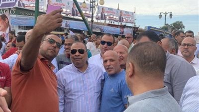 رئيس وقيادات«البحيرة للكهرباء»يشاركون فى دعم وتأييد الرئيس السيسى