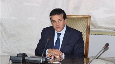 عاجل.. التعليم العالي تنفي صحة القرار الوزاري الخاص بتعليق الدراسة