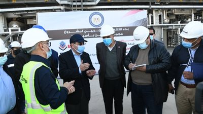 وزير البترول من أسيوط: مشروعا تكرير جديدان لتنمية الصعيد باستثمارات ٤ر٣ مليار دولار