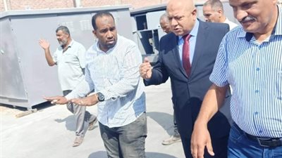 رئيس«القناة »للكهرباء يتفقد سير العمل بالورش الرئيسية بالمنطقة الصناعية