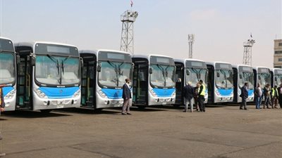 «التنمية المحلية»: خطة تحويل 2300 أتوبيس نقل عام للعمل بالغاز بـ 1.2 مليار جنيه