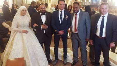 قيادات «القناة للكهرباء»يشاركون فى حضور حفل زفاف شقيقة محمد عامر الشريف بالإسماعيلية