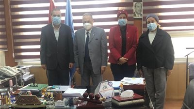 مدير معهد بحوث البترول يستقبل وفداً من كلية الهندسة بجامعة فاروس لبحث سبل التعاون