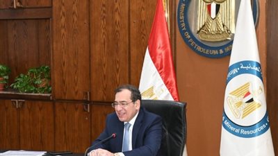 الملا يعتمد الموازنة التخطيطية للشركة العامة للبترول
