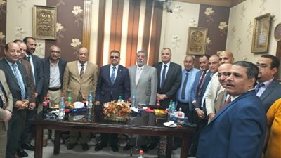 قيادات«الكهرباء»يشاركون فى حفل تكريم«حسام المشتولى»لبلوغه سن المعاش