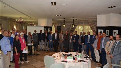 بحضور «عيد»..ختام فاعليات الدورة التدريبية للعاملين ب«النيل للبترول»