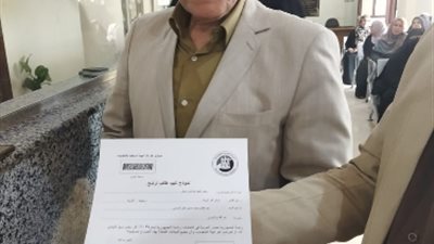 وسط حشود من القيادات والعاملين..رئيس «شمال الدلتا»يحرر توكيل لدعم الرئيس السيسي فى الانتخابات