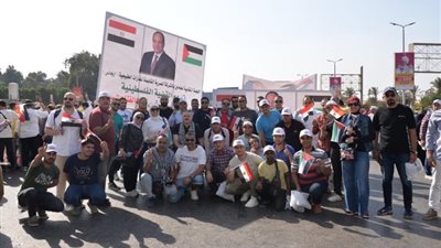 العاملون بشركة إيجاس ينددون بالعدوان علي غزة ويؤيدون قرارات الرئيس السيسي
