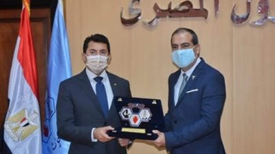 تكريم وزير الشباب والرياضة بمعهد 