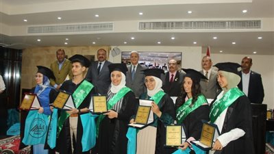 نقابة«مهندسى القاهرة»تكرم 145 طالبا وطالبة من المتفوقين دراسيا