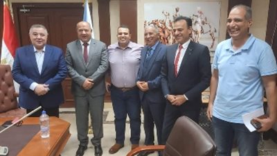 خلال لقاء موسع..«أبو ورده»يستعرض مع محافظ البحر الأحمر موقف المستحقات المالية المتأخرة