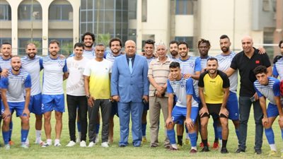 قبيل انطلاق الموسم..«أبو ورده» يزور تدريب الفريق الأول لكرة القدم بنادى كهرباء الإسماعيلية