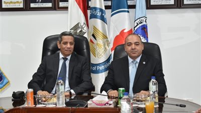 رزق وبركات يوقعان اتفاقية المسح الضوئى وعمل مجسم ثلاثى الأبعاد للوحدات والمرافق بـ«القاهرة للتكرير»