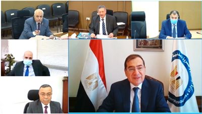 وزير البترول يعتمد نتائج أعمال 