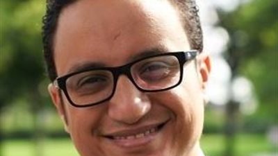 عالم مصري يضع نظرية تقود لإكتشاف علمي هام في مجال الكهربية والموصلات الفائقة