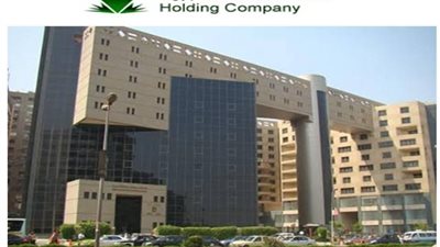 تماثل ٣ رؤساء شركات 