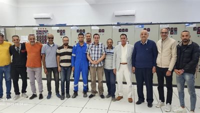 وضع الجهد على محطة شرم الشيخ 220-66-11ك.ف