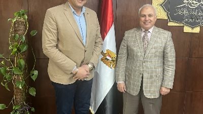 بعد نجاح القوافل..إشادة وتقدير من «نقابية مصر العليا»للكهرباء بمجهودات رئيس وقيادات «الخدمات الطبية»