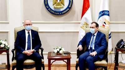 وزير البترول وسفير كندا يبحثا اجراءات الانطلاق بمنظومة التعدين فى مصر