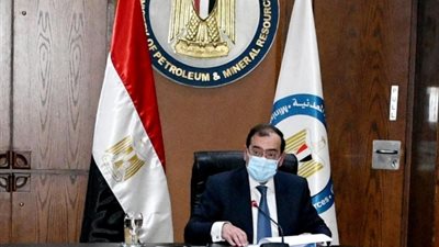«البترول» تطلق أول تطبيق لاماكن محطات الغاز الطبيعى للسيارات علي «اندرويد»