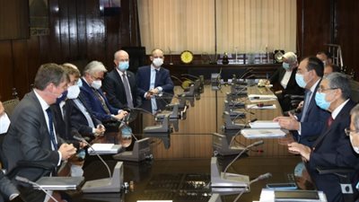 وزيرا الكهرباء والب​ترول يلتقيا سفير بلجيكا بالقاهرة لمناقشة  دراسات الهيدروجين الأخضر