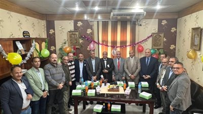 إحتفالية خاصة ل«فارس»قطاع الشئون القانونية ب«جنوب القاهرة» للكهرباء