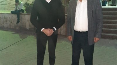 «صلاح عزت» يدلى بصوته في الانتخابات الرئاسية بالشرقية