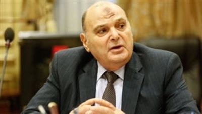 الرئيس السيسي يصدر قرارا بترقية الراحل كمال عامر لرتبة فريق فخرى ومنحه وشاح النيل