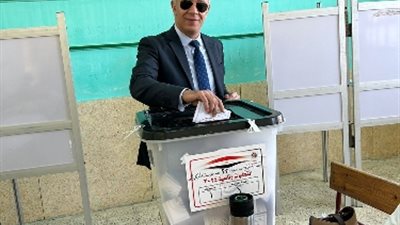 هشام الجمل يدلى بصوته في الانتخابات الرئاسية..ويؤكد تأييده للرئيس السيسى
