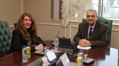وزير الكهرباء يلتقى سفيرة الولايات المتحدة الأمريكيةالجديدة بالقاهرة