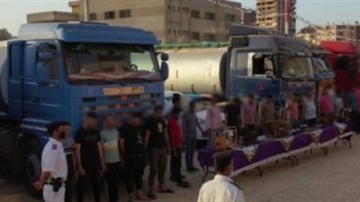 ضبط 20 لصًا تخصصوا فى سرقة خطوط البترول بـ27 سيارة فنطاس