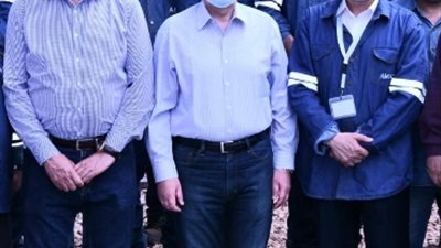 تفاصيل زيارة وزير البترول لعدد من شركات القطاع بالإسكندرية