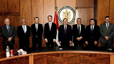 وزير البترول يشهد توقيع 4 عقود للبحث عن الذهب مع ثانى اكبر شركة عالمياً