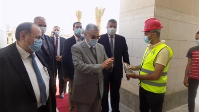 تفاصيل مباشرة وزير الكهرباء أول يوم عمل من مقر الوزارة بالعاصمة الإدارية