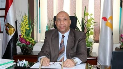 رئيس «بترومنت» ينعي وفاة والد رئيس «غاز مصر»