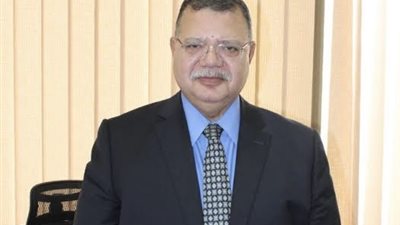 متحدث البترول: مراجعة بنود العقود الموقعة بخصوص خط الغاز العربى