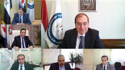 وزير البترول : توسعات غير مسبوقة بميناء الحمراء البترولى