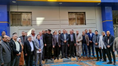 الدستاوي وشمعة يفتتحان مركز خدمة عملاء وشحن العدادات وتحصيل فواتير الكهرباء بمركز يوسف الصديق