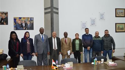 خلال لقائه«رمضان».. السفير الكونغولى بالقاهرة يزور «إجيماك»لبحث واستعراض التعاون مع بلاده