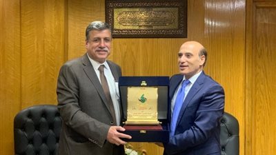 شركة بتروتريد تكرم قيادات هيئة البترول
