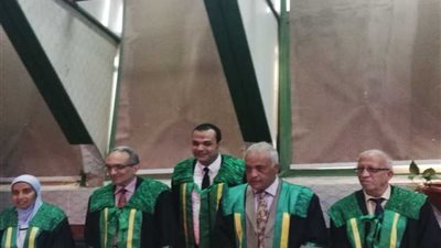رئيس قسم البحوث بشركة بتروتريد يحصل علي الماجستير في إدارة المخاطر ومخالفات محطات الوقود