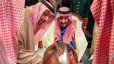 الملك سلمان يفتتح مشروع تعديني يضيف 24 مليار ريال إلى الناتج المحلي السعودي
