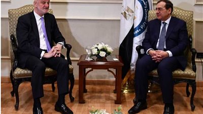 السفير الأسبانى: شركاتنا مهتمة بمزايدات البترول والغاز في مصر