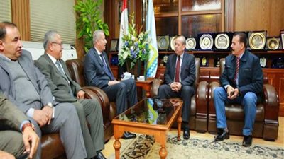 محافظ كفر الشيخ ورئيس «بوتاجسكو» يناقشا توسيع نشاط الشركة بالمحافظة