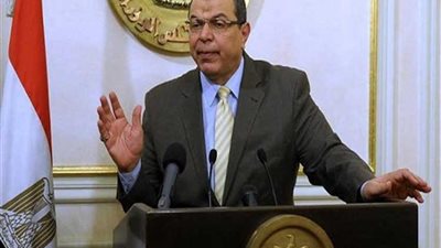 سعفان يفتتح مبادرة لتدريب 250 قيادة نقابية بنادى «النصر للبترول» بالسويس