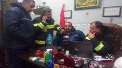 بالصور.. عز الرجال لـ«عالم الطاقة»: الإنتهاء من إطفاء وتبريد «تانك» 205.. واللجنة الفنية مستمرة فى عملها لإعداد تقرير عن الواقعة