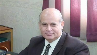 رئيس «بتروجاس» ينعي وفاة والد رئيس «غاز مصر»