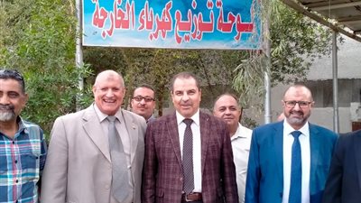 على مدار ٣ أيام..جولات مكوكية لرئيس مصر الوسطى للكهرباء الوادى الجديد